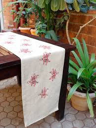 Polyester table runner